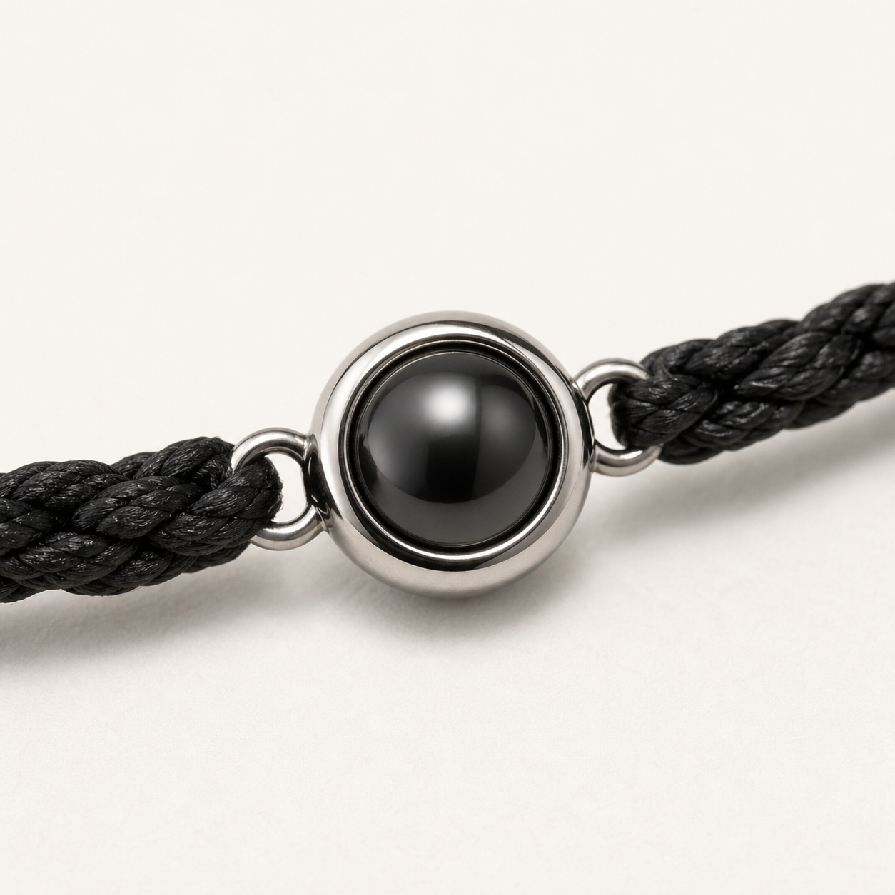 צמיד קלאסי עם תמונה נסתרת